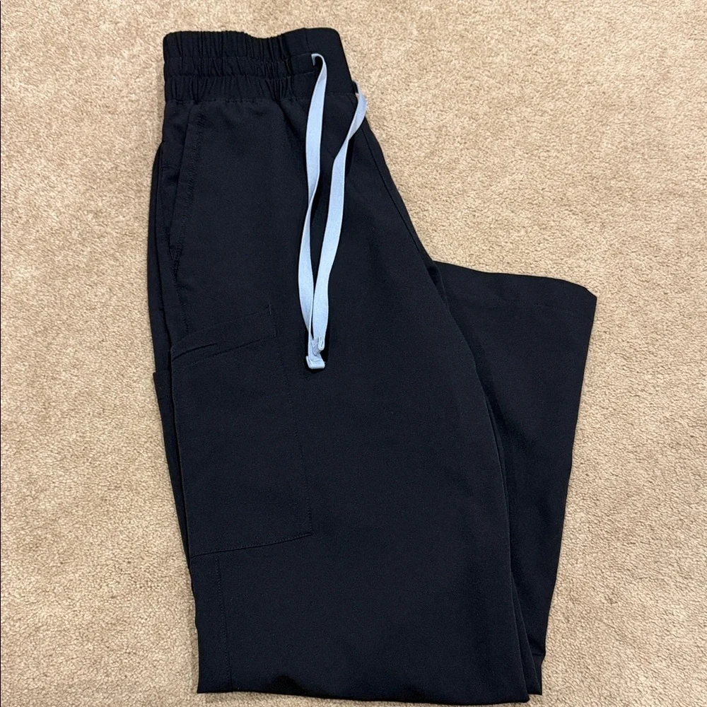 black high waisted scrub bottoms - Picture 1 of 2